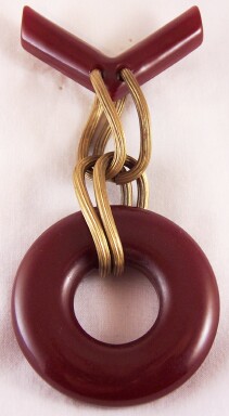 BP45 burgundy chevron  & circle pin